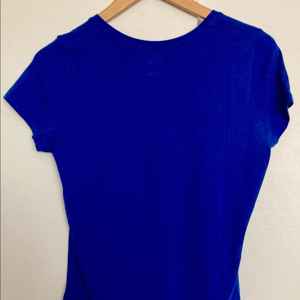 Banana Republic timeless woman’s top - Picture 2 of 3
